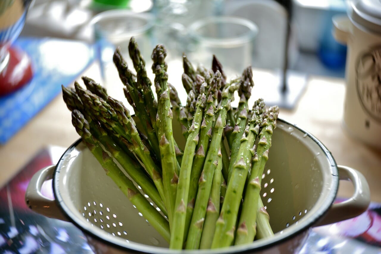 Oltre al risotto agli asparagi di Cucina Botanica proviamo queste 2 ricette-proiezionidiborsa.it