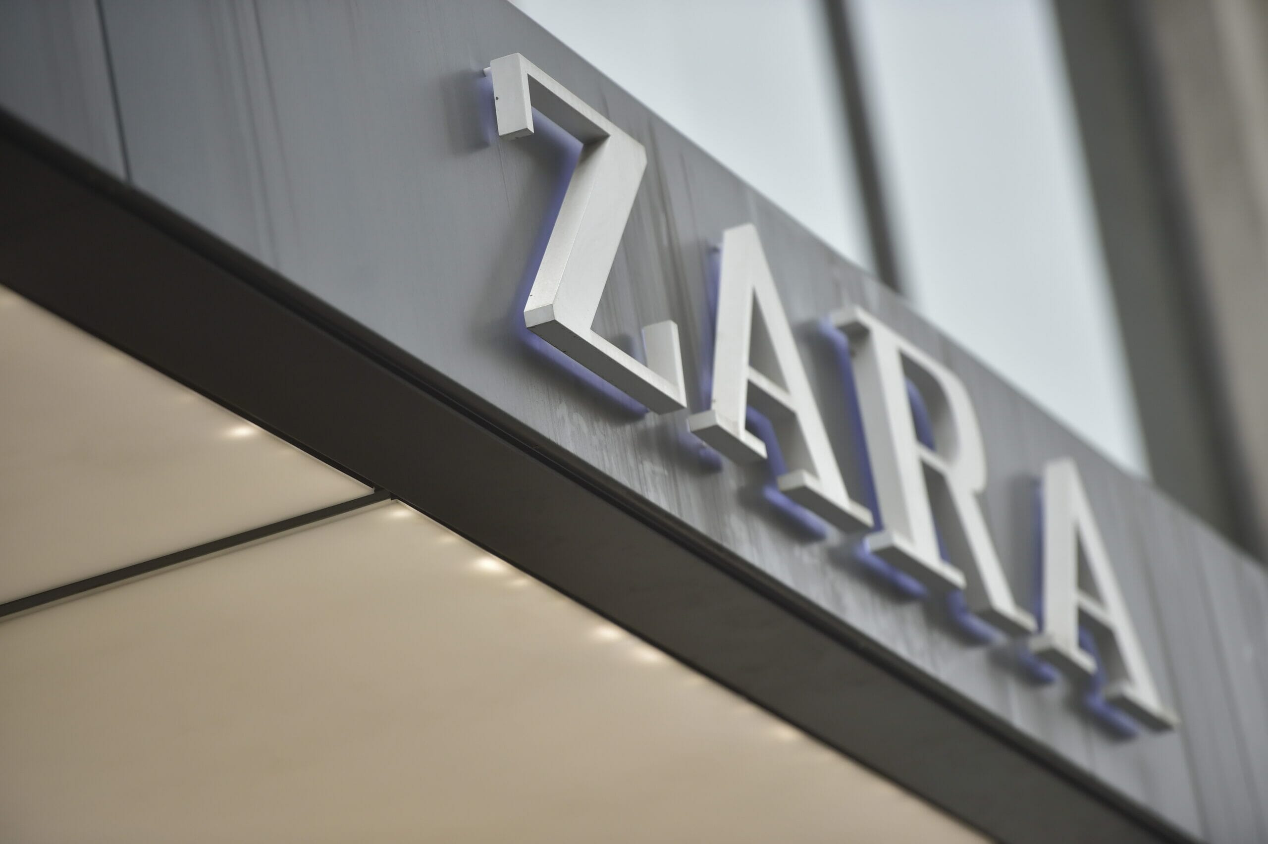 Zara donna, ecco i 5 capi più venduti della stagione
