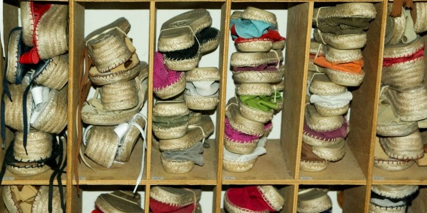 Espadrillas e cut-out la scelta della principessa Sofia per la cresima-proiezionidiborsa.it