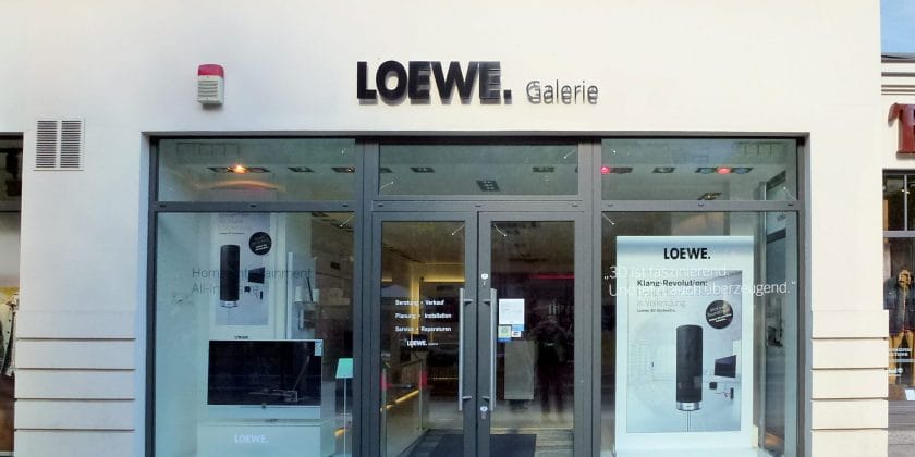 Molte star per la campagna di Loewe-foto da wikipedia