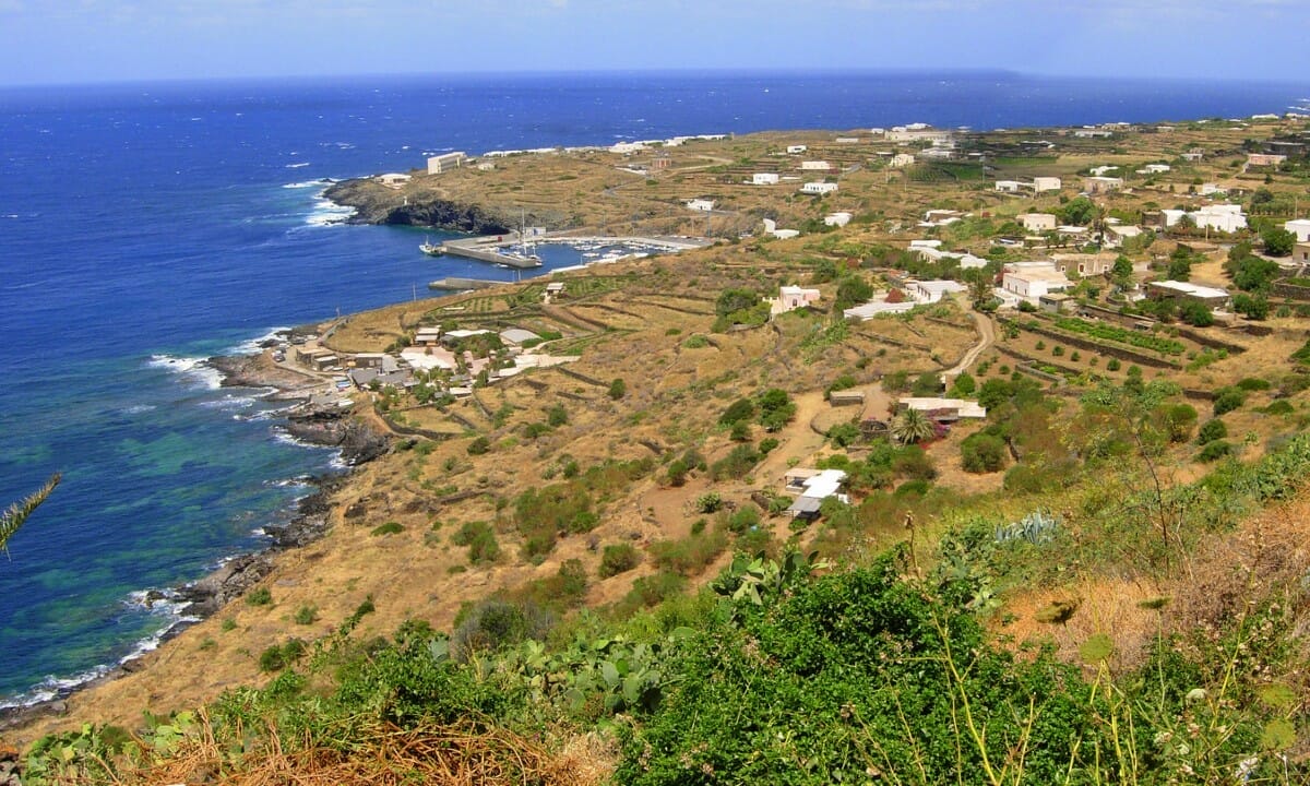 Comprare casa al mare a Pantelleria