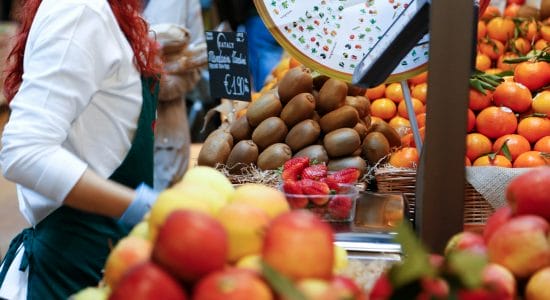 Dieta della frutta per tonificare il corpo dopo i 50 anni-proiezionidiborsa.it