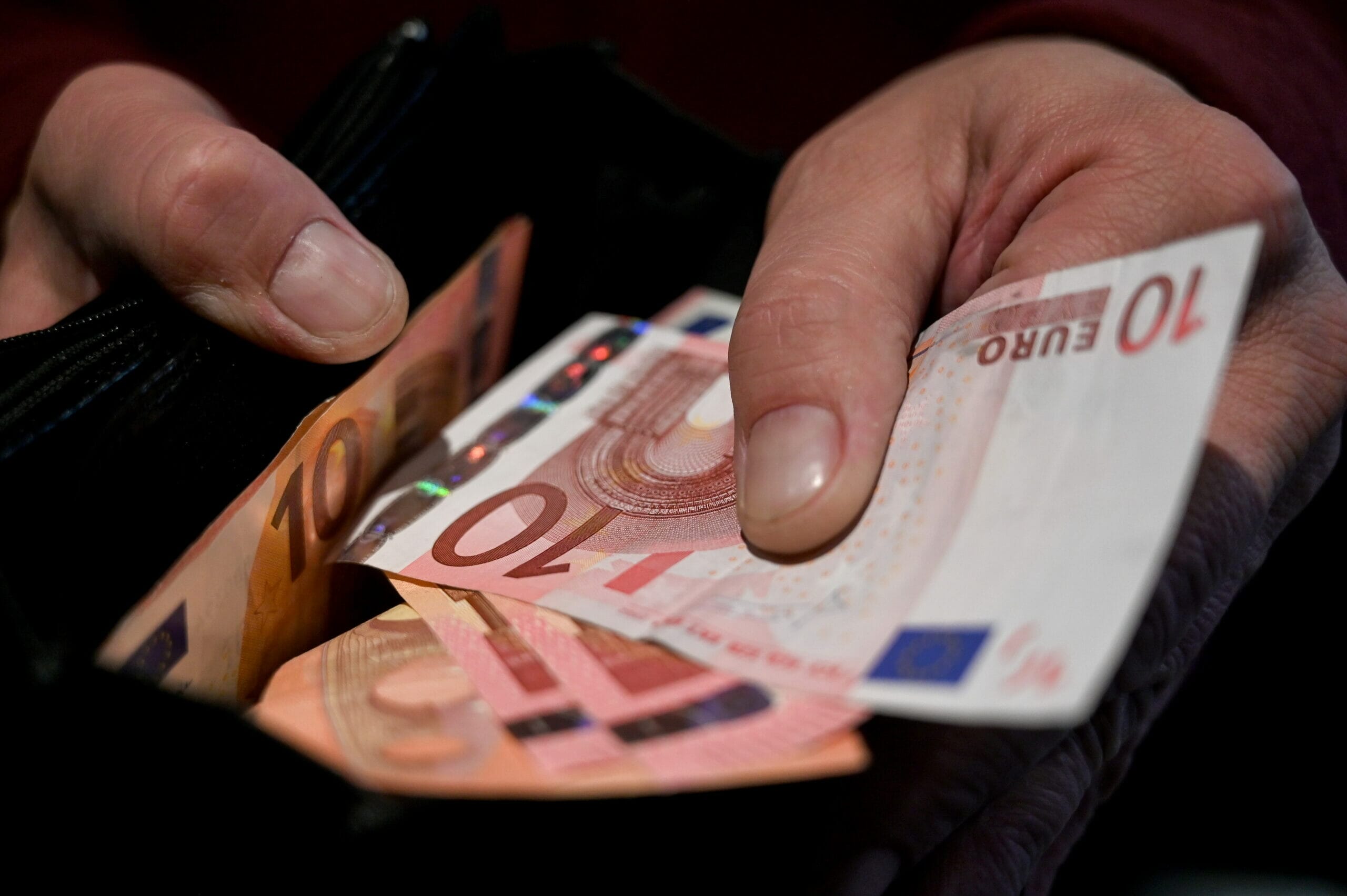 Occhio ai versamenti in banca o alle Poste-proieizonidiborsa.it