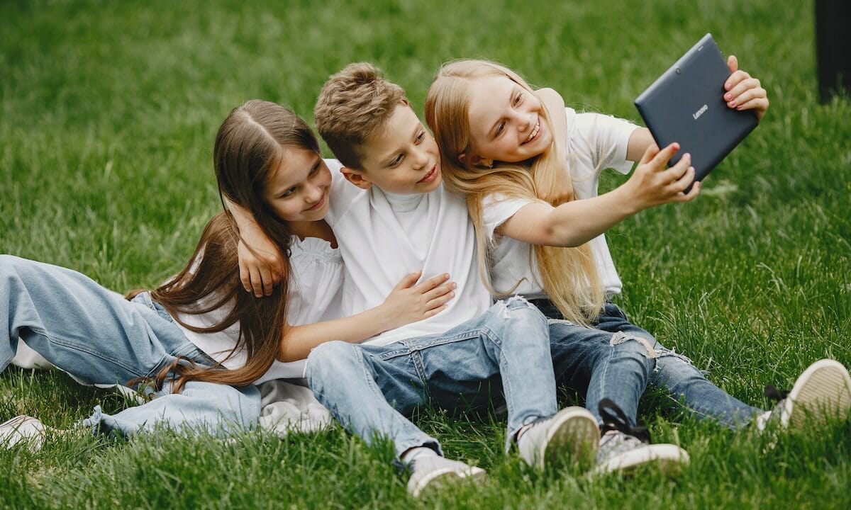 Togliere le macchie di erba dai tessuti