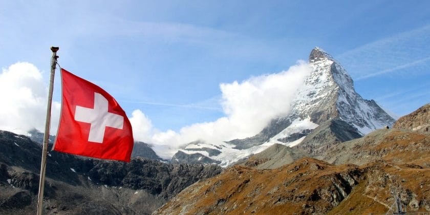Bandiera Svizzera-Foto da pixabay.com