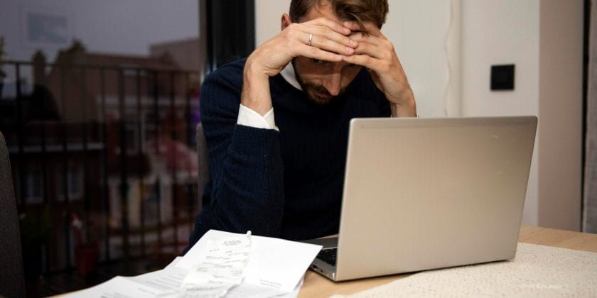 Bolletta dell'acqua salatissima-Foto da imagoeconomica