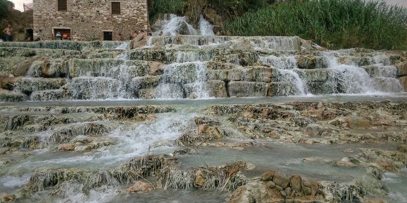 Vacanza in Toscana in agosto-Saturnia-Foto da pixabay.com