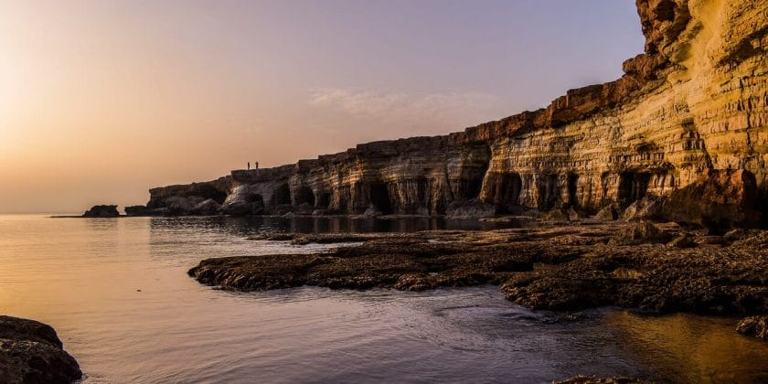 Cipro costa e scogliera-Foto da pixabay.com