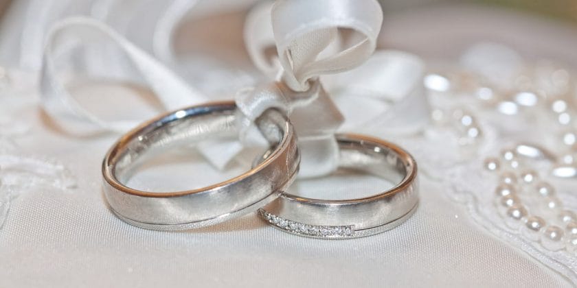 Fedi e anelli di fidanzamento-Foto da pixabay.com