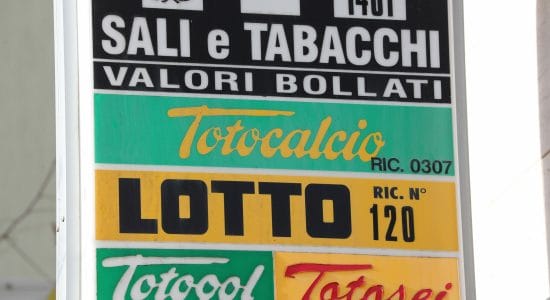 Gioco del Lotto-Foto da imagoeconomica