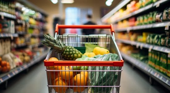 I 5 supermercati più convenienti a Milano-Foto da imagoeconomica