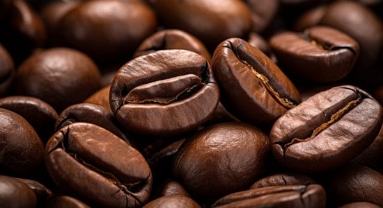 Il caffè in questi 4 modi utili in casa e per la bellezza-Foto da imagoeconomica