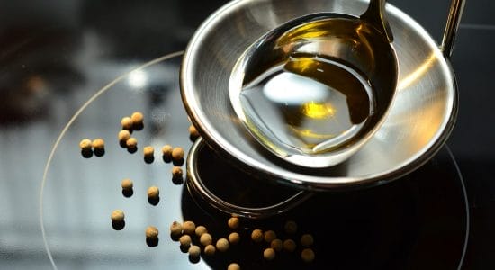 Prezzi alle stelle per l’olio extravergine di oliva-Foto da pixabay.com