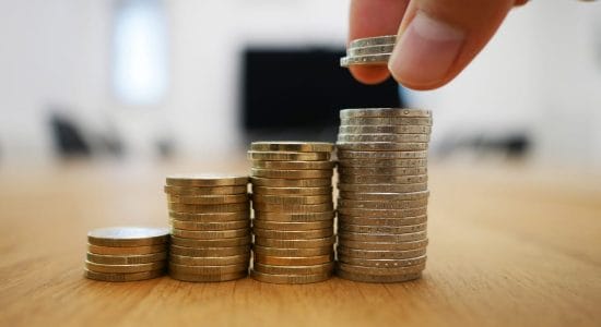 4 tassi di interesse tra cui scegliere per investire i soldi-Foto da pixabay.com