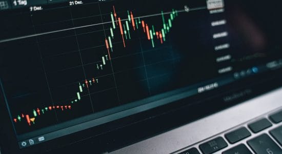 Le azioni Piaggio continuano a salire, ma rimangono sottovalutate