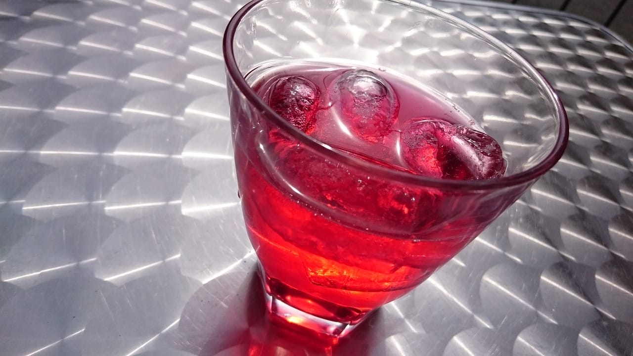 Le azioni Campari crollano a seguito di operazioni sul capitale