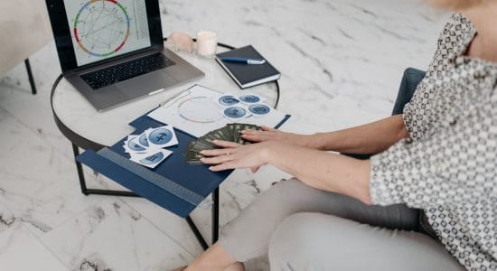 Ecco i 3 segni che saranno più sfortunati negli investimenti