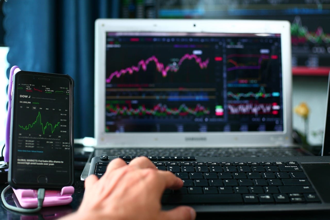 Settimana difficile per le Borse europee con Piazza Affari che riesce a chiudere in territorio positivo