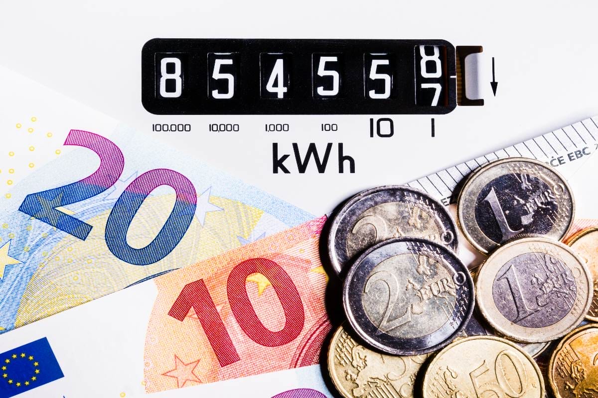 Energia e PUN, cambia tutto dal 1 gennaio 2025: è in arrivo un'altra stangata per i consumatori?