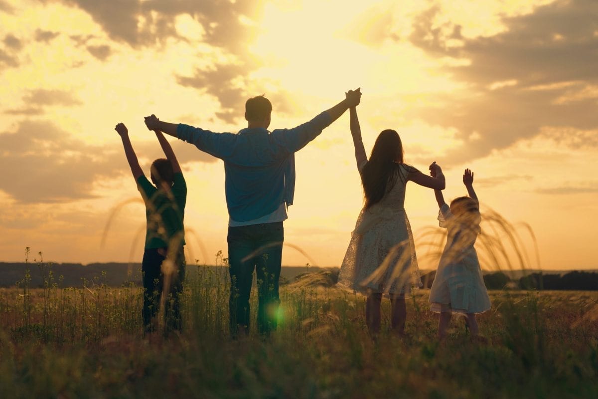 Manovra 2025, arriva il 'Fondo Dote Famiglia': un ricco paniere colmo di bonus e agevolazioni per chi ha figli