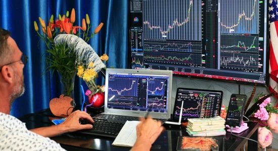 Le 3 azioni che hanno bruciato milioni nel 2024: scopri le peggiori del ftse mib