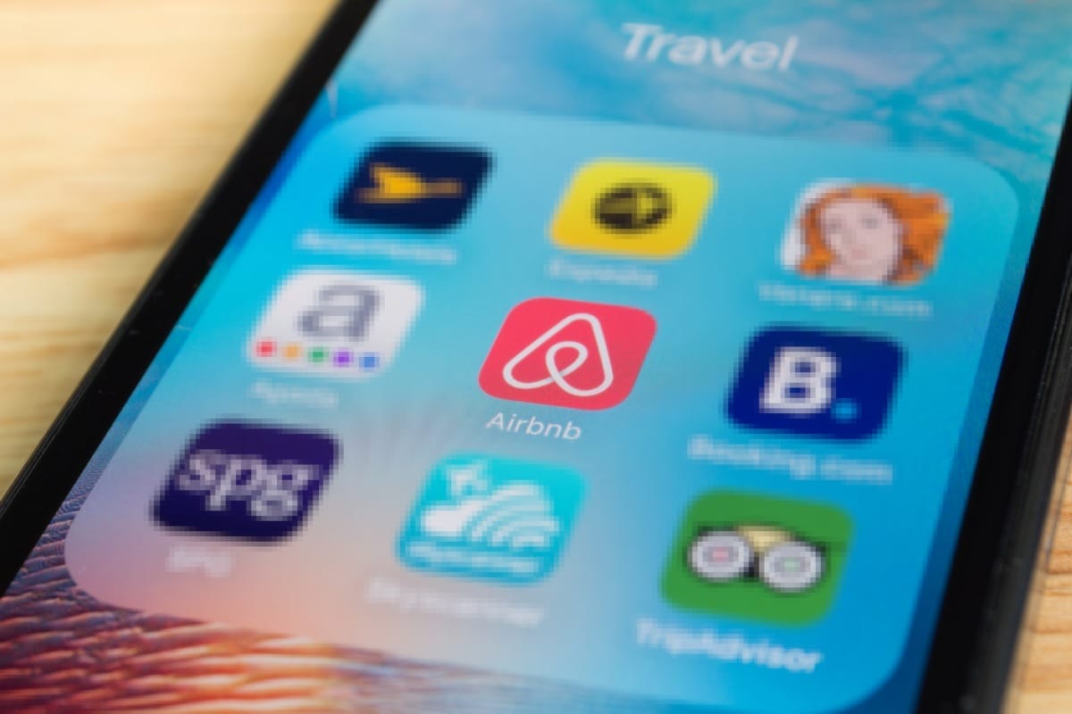 Perché è il momento di acquistare azioni PayPal e perché tenere d'occhio anche quelle di Airbnb