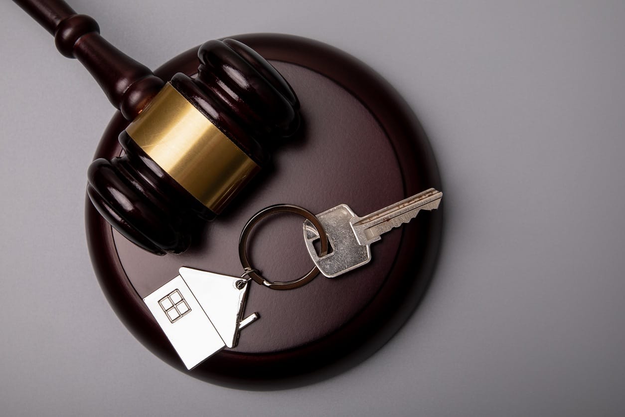 Tutti i casi in cui viene pignorato lo stipendio: lavoratori a rischio, occhio al mutuo