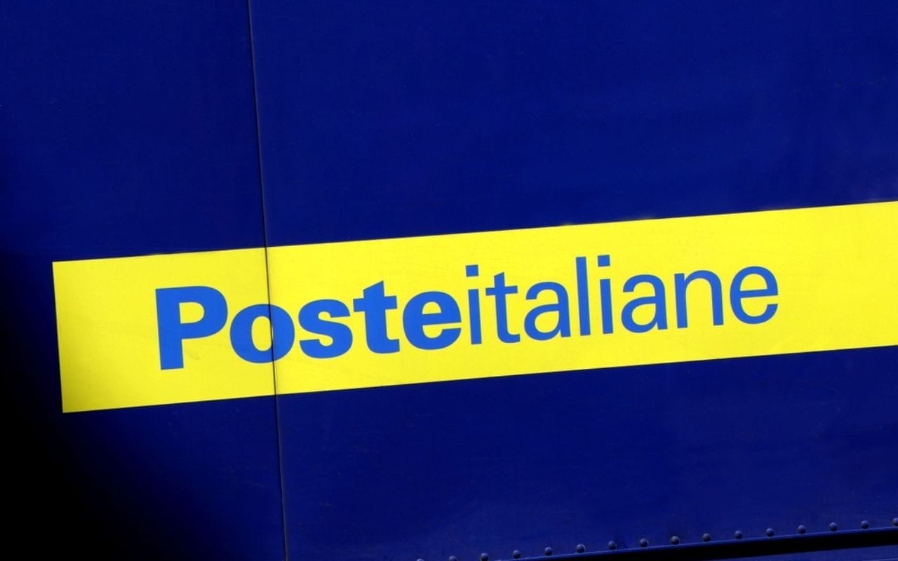 Poste Italiane, record di profitti nel 2024: il dividendo sale al 35% e viene annunciata la maxi cedola da 1,4 miliardi