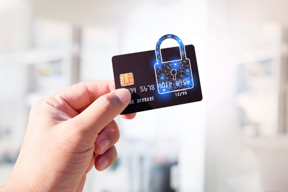 Carte di credito e bancomat, la banca spesso non rimborsa: ecco come difendersi dai furti di denaro