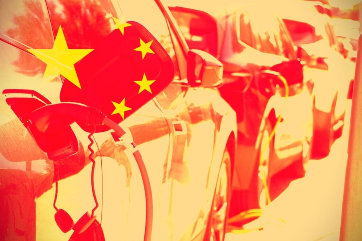 Le batterie e-car conquistano la borsa di Hong Kong: è il momento ideale per investire nei mercati asiatici?