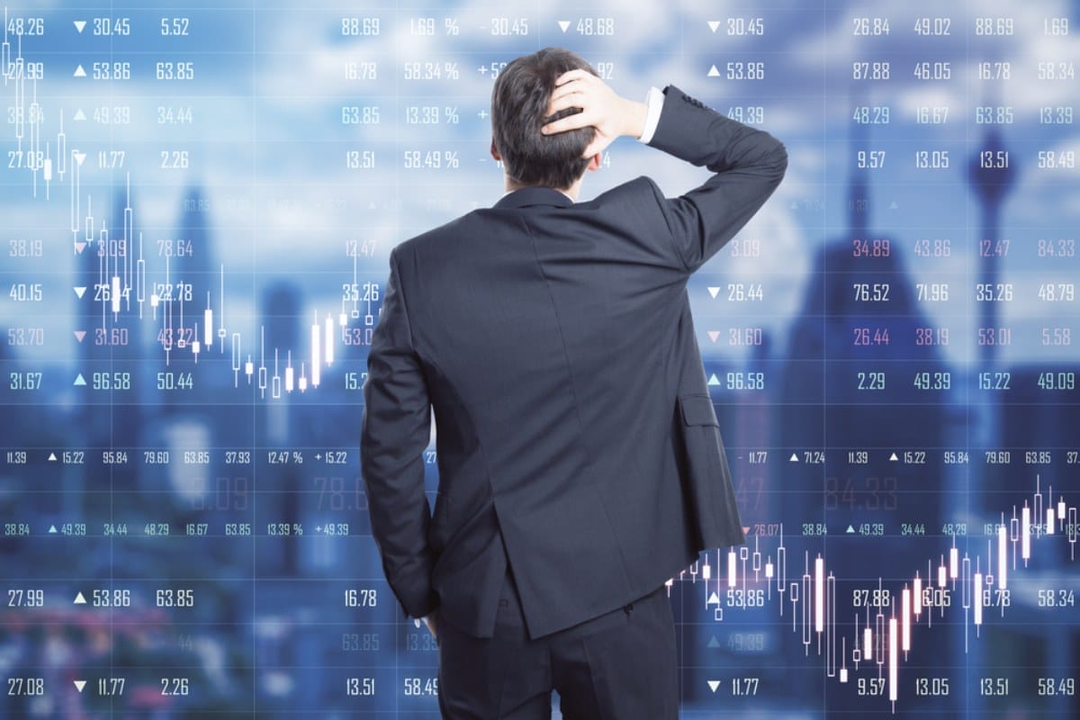 Piazza Affari lotta contro i dazi e chiude a +0,10%. Affonda il settore auto mentre rimbalza Telecom; Wall Street ancora in caduta