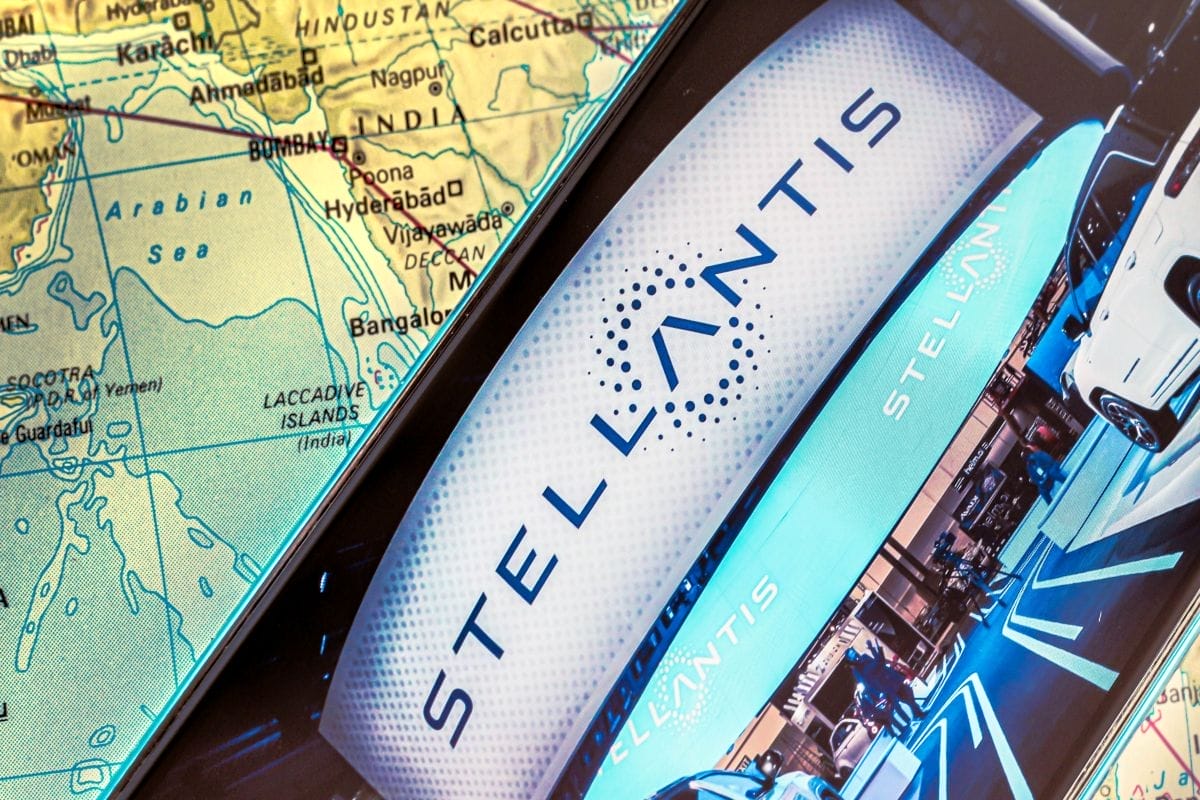azioni-stellantis-crollo