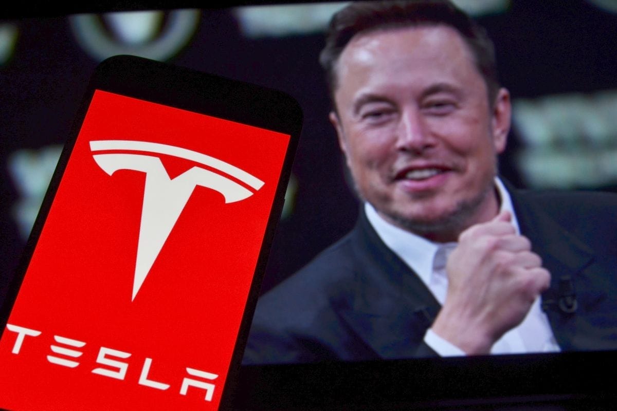 Sorpresa Tesla, altro che flop! C'è chi giura che le sue azioni arriveranno a 2.600 dollari in 5 anni, ecco perché