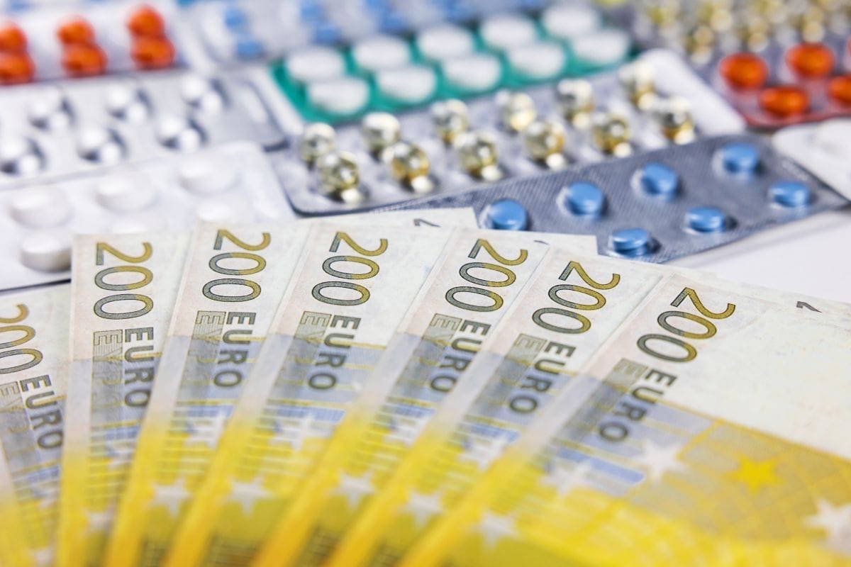 Il "ricatto" delle Case farmaceutiche alla UE