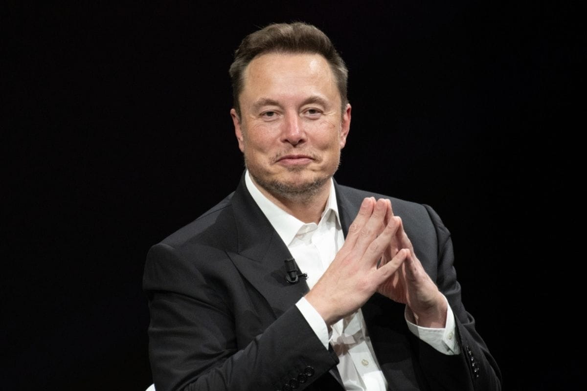 Elon Musk dice addio alla politica per salvare Tesla: le azioni volano al 6,53%