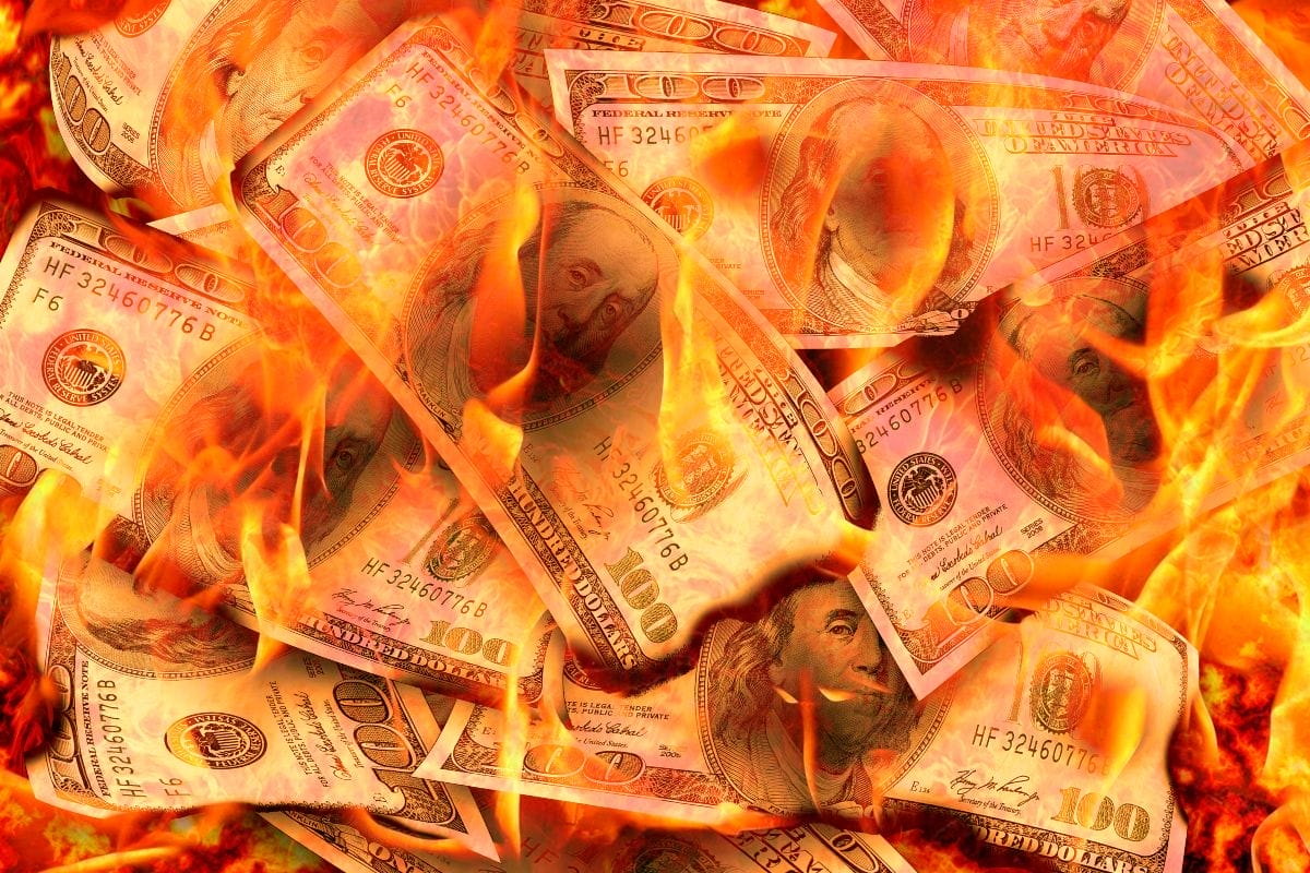 'Europa brucia 422 miliardi, Wall Street 2.000', ma non è vero: i pericoli di frasi che non rispecchiano la realtà