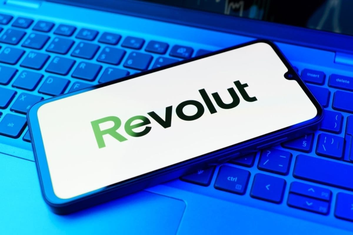 Revolut da record: più di 1 milione di nuovi clienti, utile superiore a 1 miliardo e nuovi servizi nel 2025