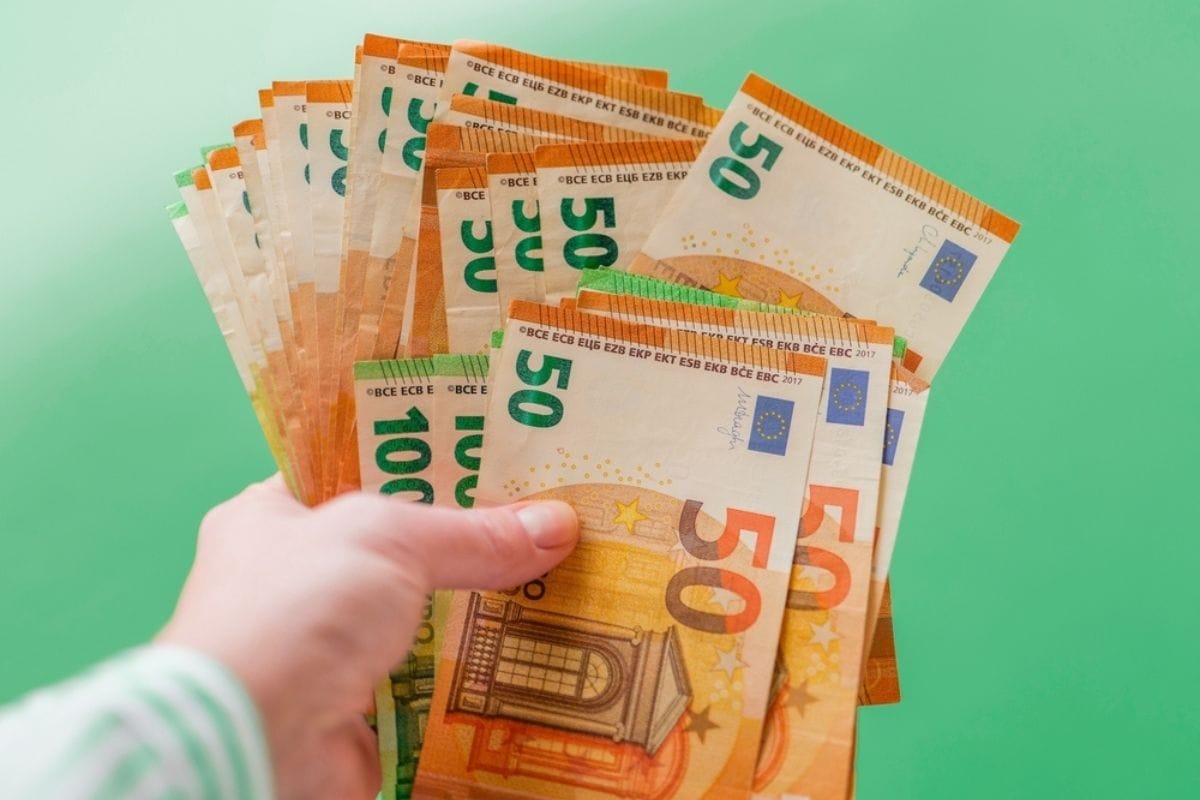 Soldi liquidi? No, grazie. 3 metodi alternativi e anticrisi per mettere al riparo i risparmi