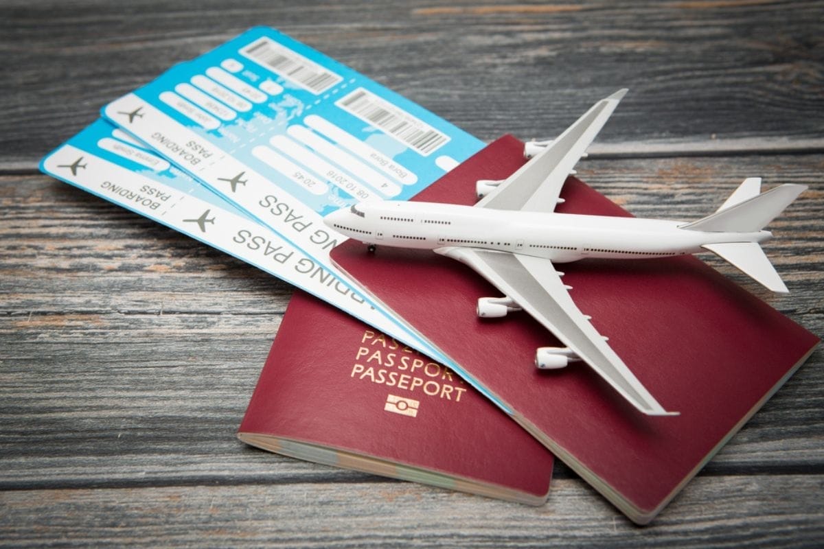 200 euro in meno sul biglietto aereo se segui questi consigli: occhio ad app e aeroporti