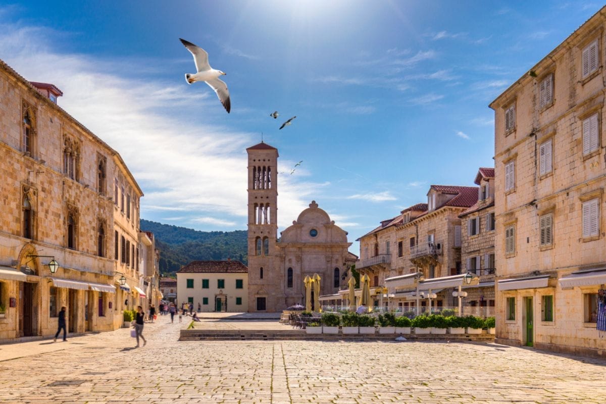 Non solo spiagge a Hvar