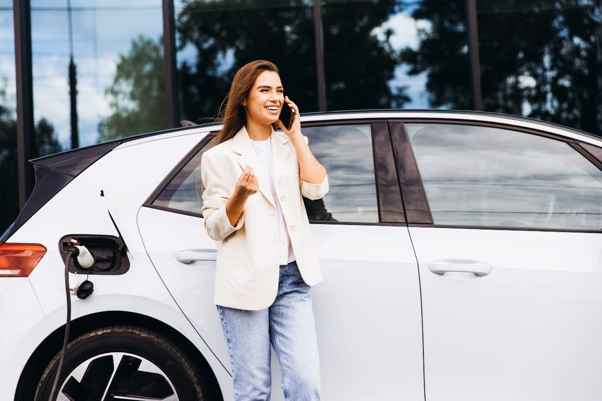 prezzi-auto-elettriche-italia